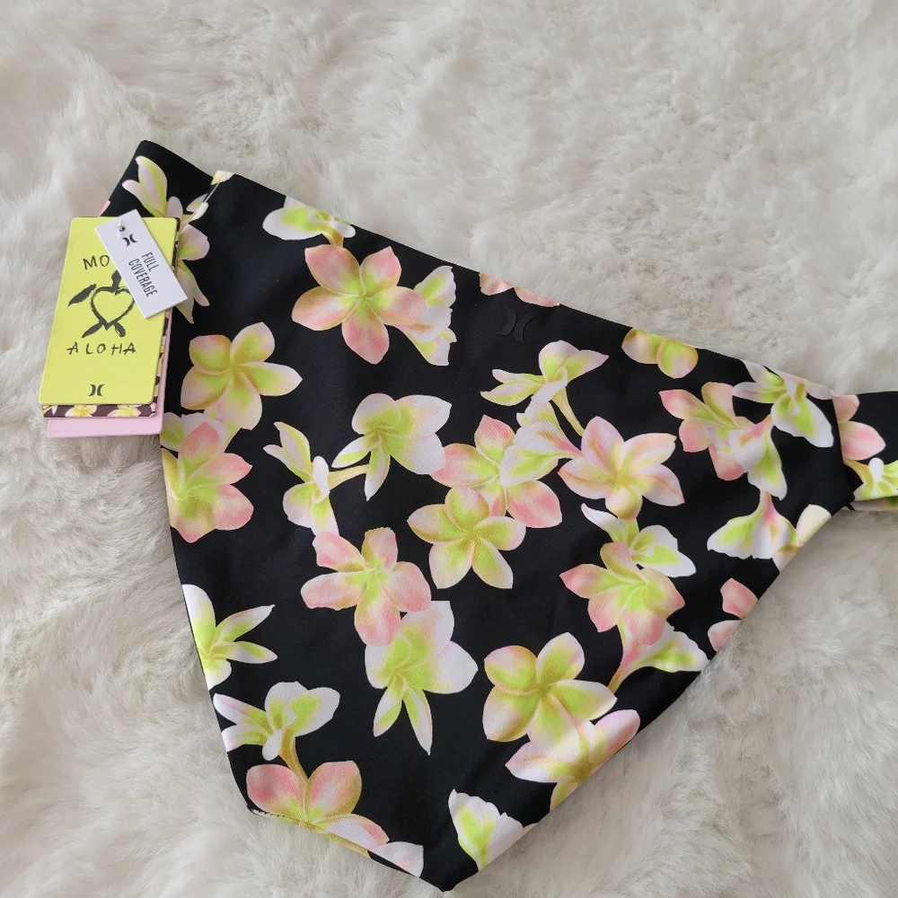 🍸HURLEY MAX PLUMERIA FULL TAB SIDE BOTTOM SIZE M